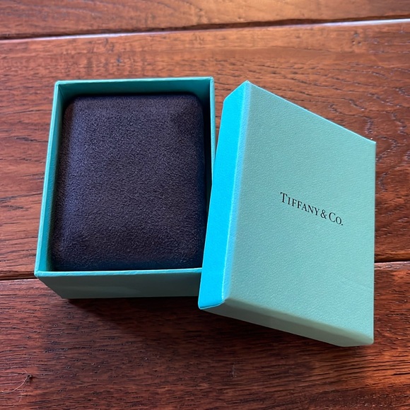 NEW-Tiffany Blue Shopping Bag, Navy Necklace Box, Blue Box & Blue Jewelry Bag - Picture 5 of 16